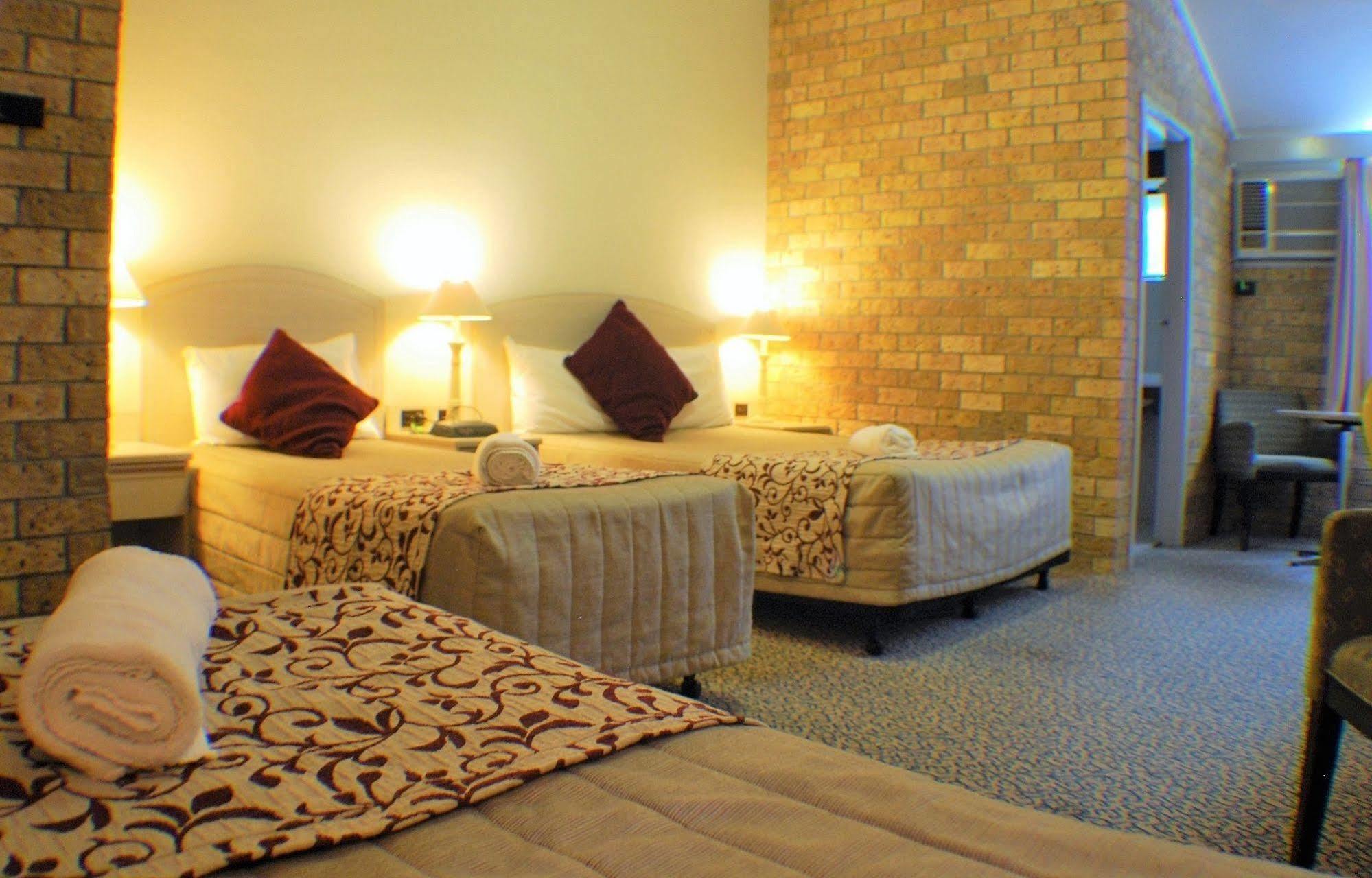 Fern Bay Motel Экстерьер фото